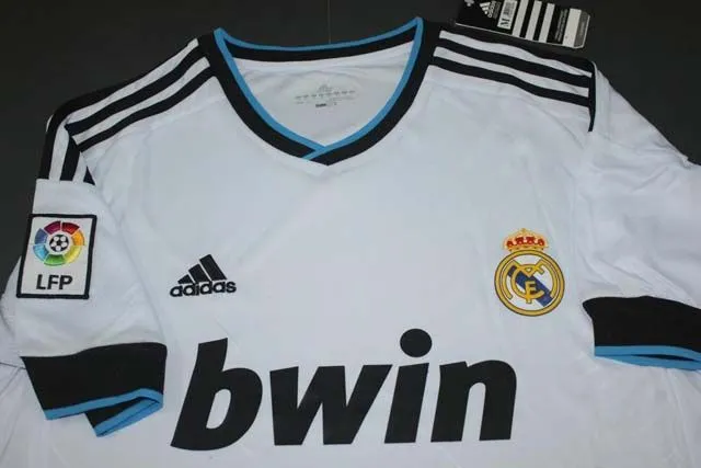 Pin Uniforme Real Madrid Camisa Manga Larga Y Pantalon Replica on ...