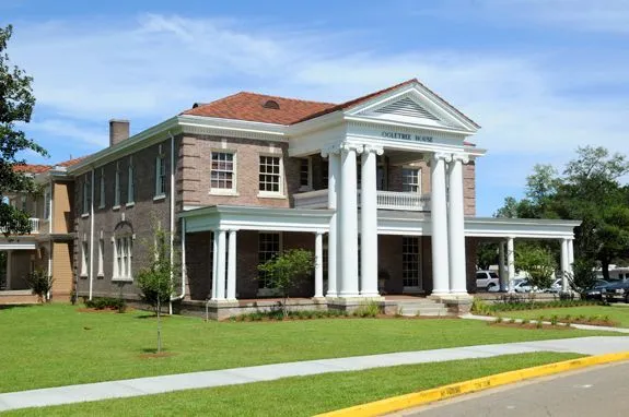 Southern Miss Alumni Association - The Ogletree House