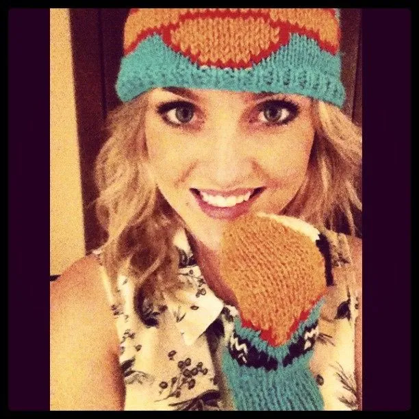 Spain Little Mix: Foto de Perrie con regalo de una fan