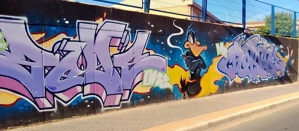 Spanish Graffitti - Looney Tunes - Daffy Duck | Flickr - Photo ...