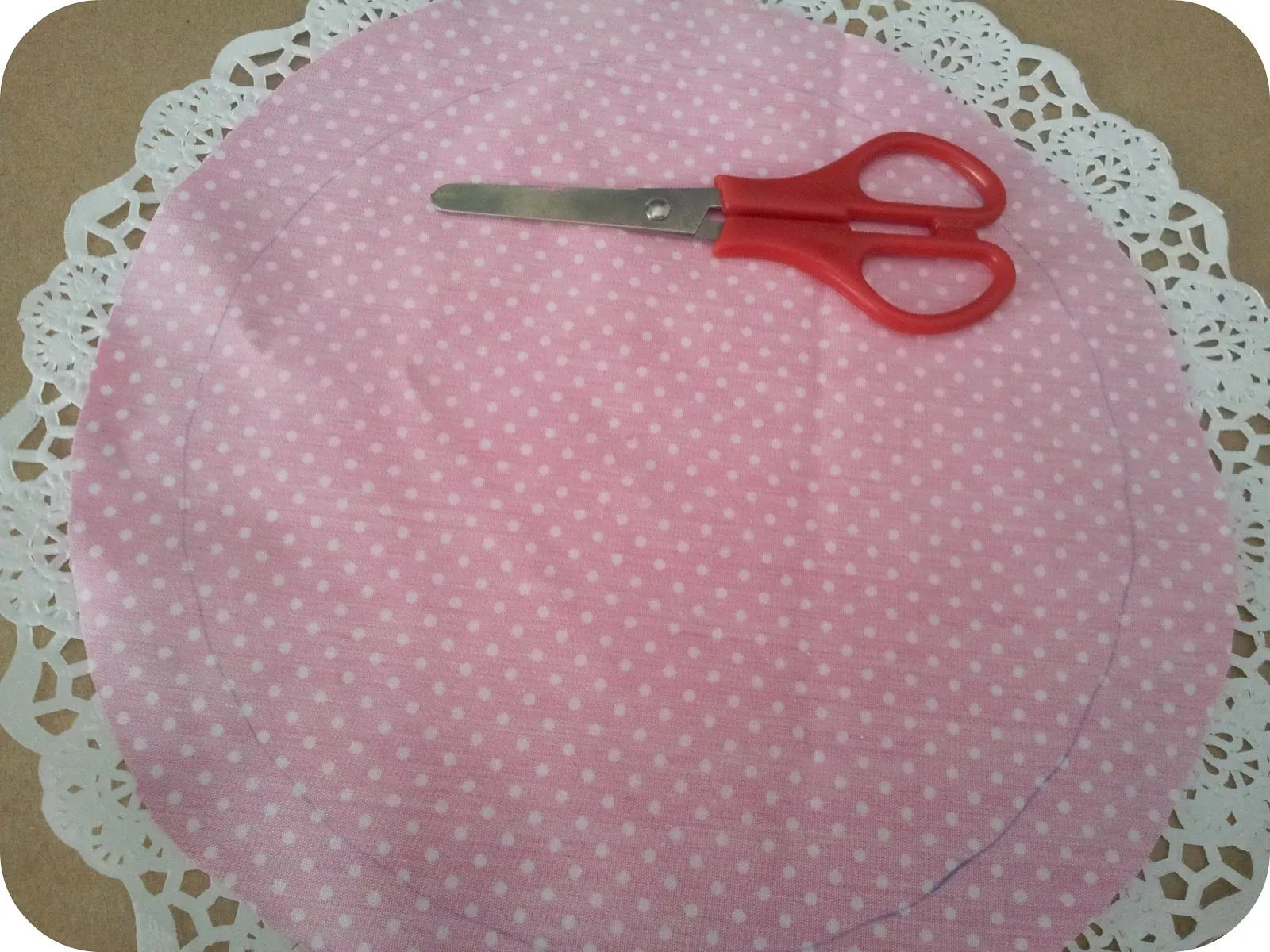 Srta Pomelo DIY: Cómo hacer un alfiletero de forma rápida y sencilla.