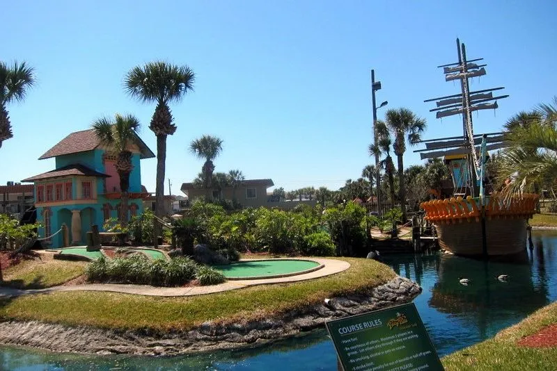 St. Augustine Mini Golf | Peanut Butter Fingers