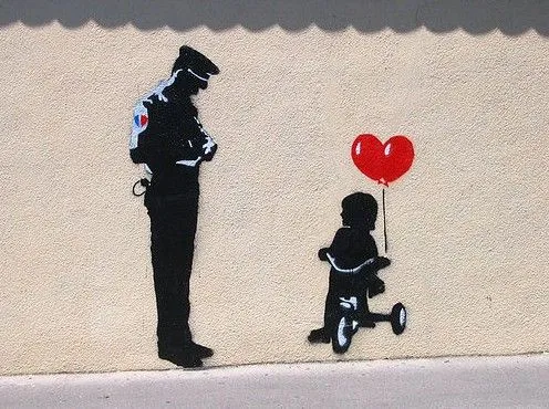 stencil-de-banksy5 ~ #StreetArt ~ Infobae.