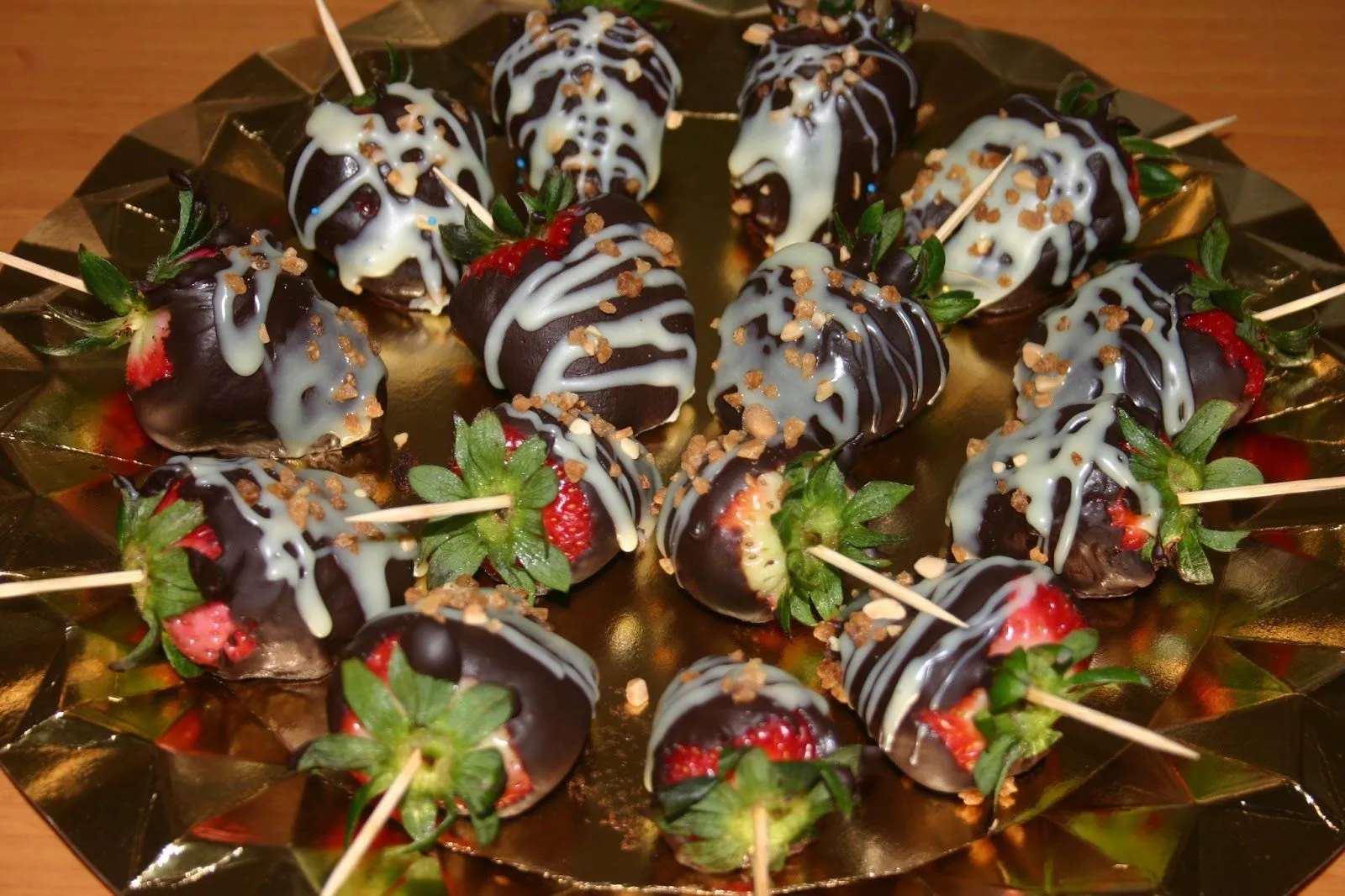 Sueño con ser cocinera: Brochetas de fresas con chocolate.