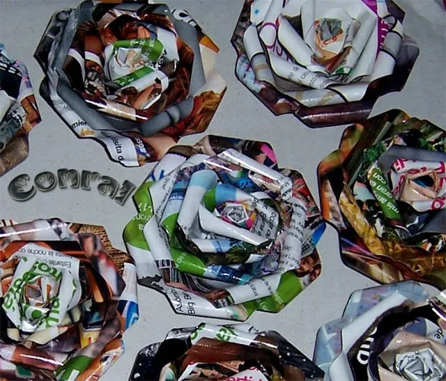 sueños_que_despiertan: Flores hechas con papel de revista