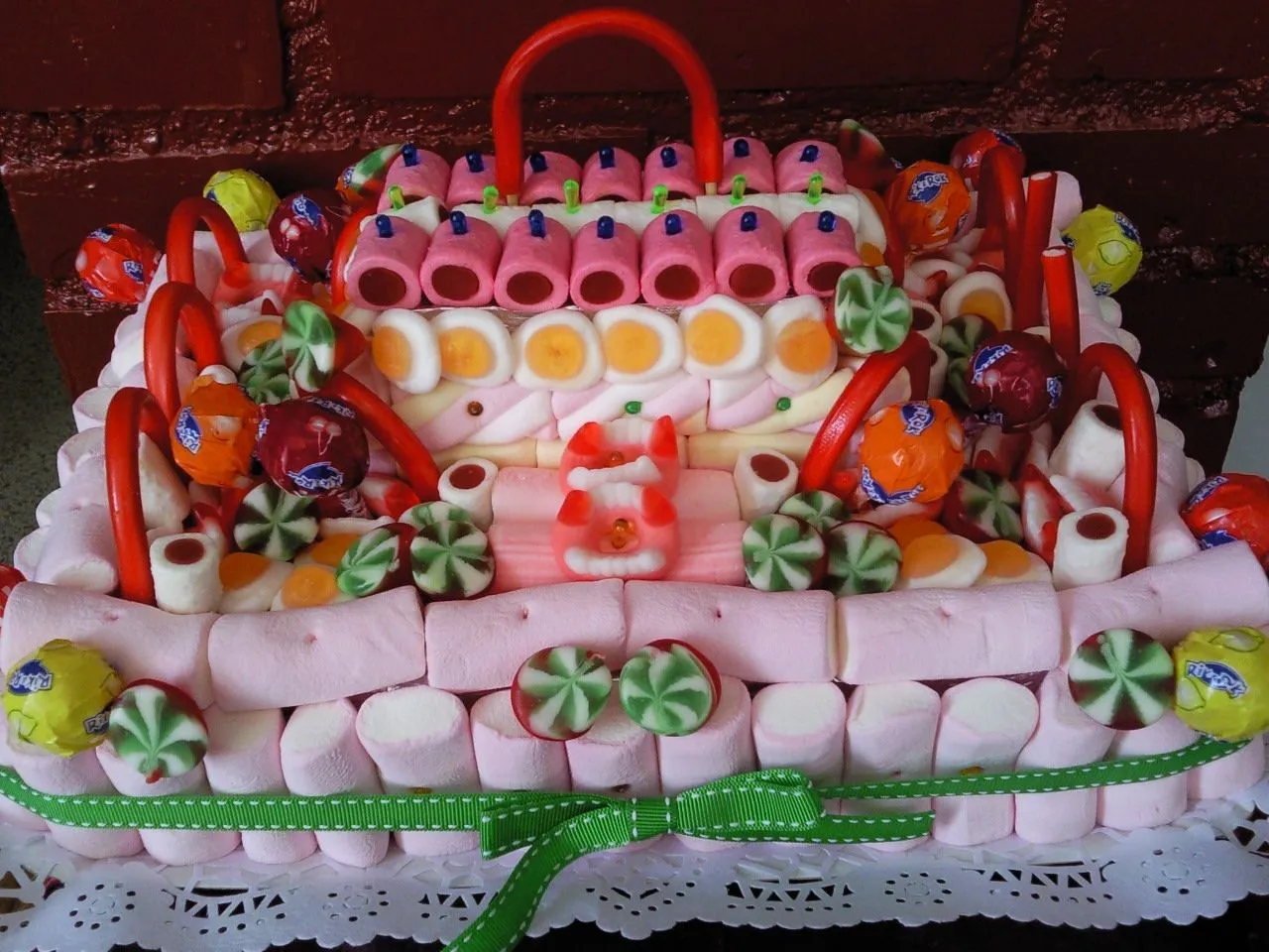 Sweet Cakes & Accesories: ❁1ª Tarta de Chuches❁