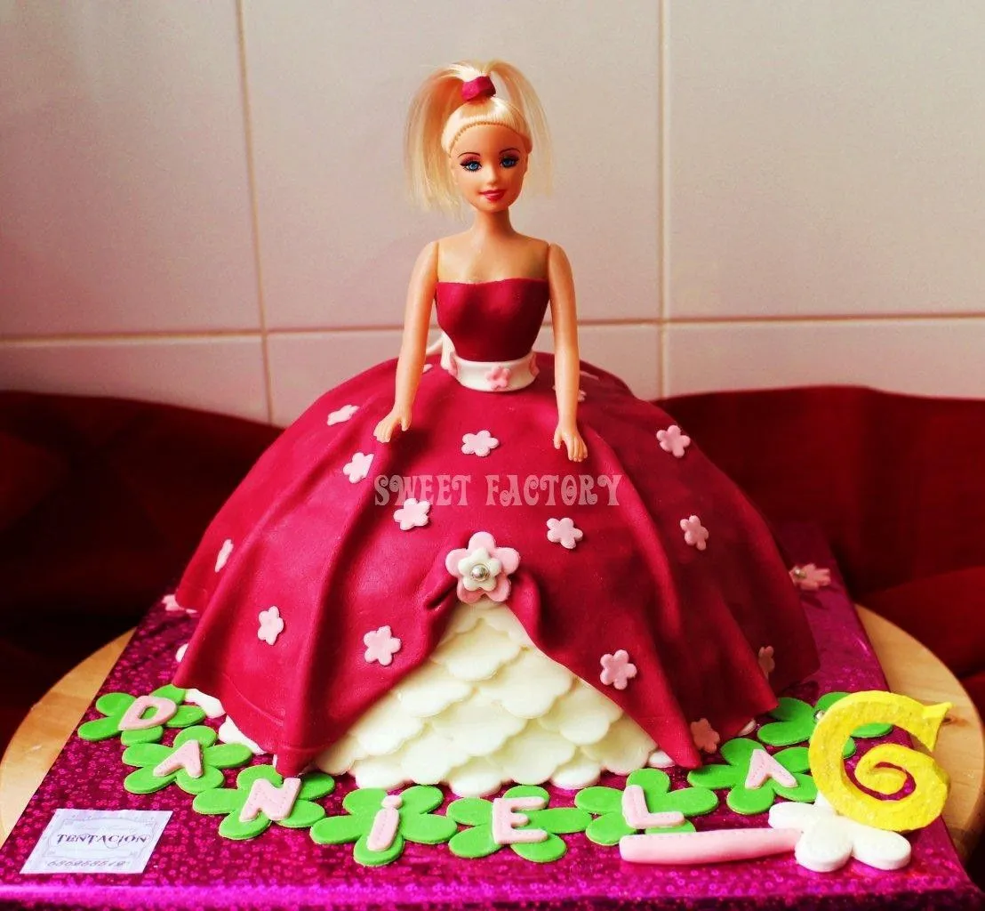 Sweet factory: Tarta Barbie para Daniela