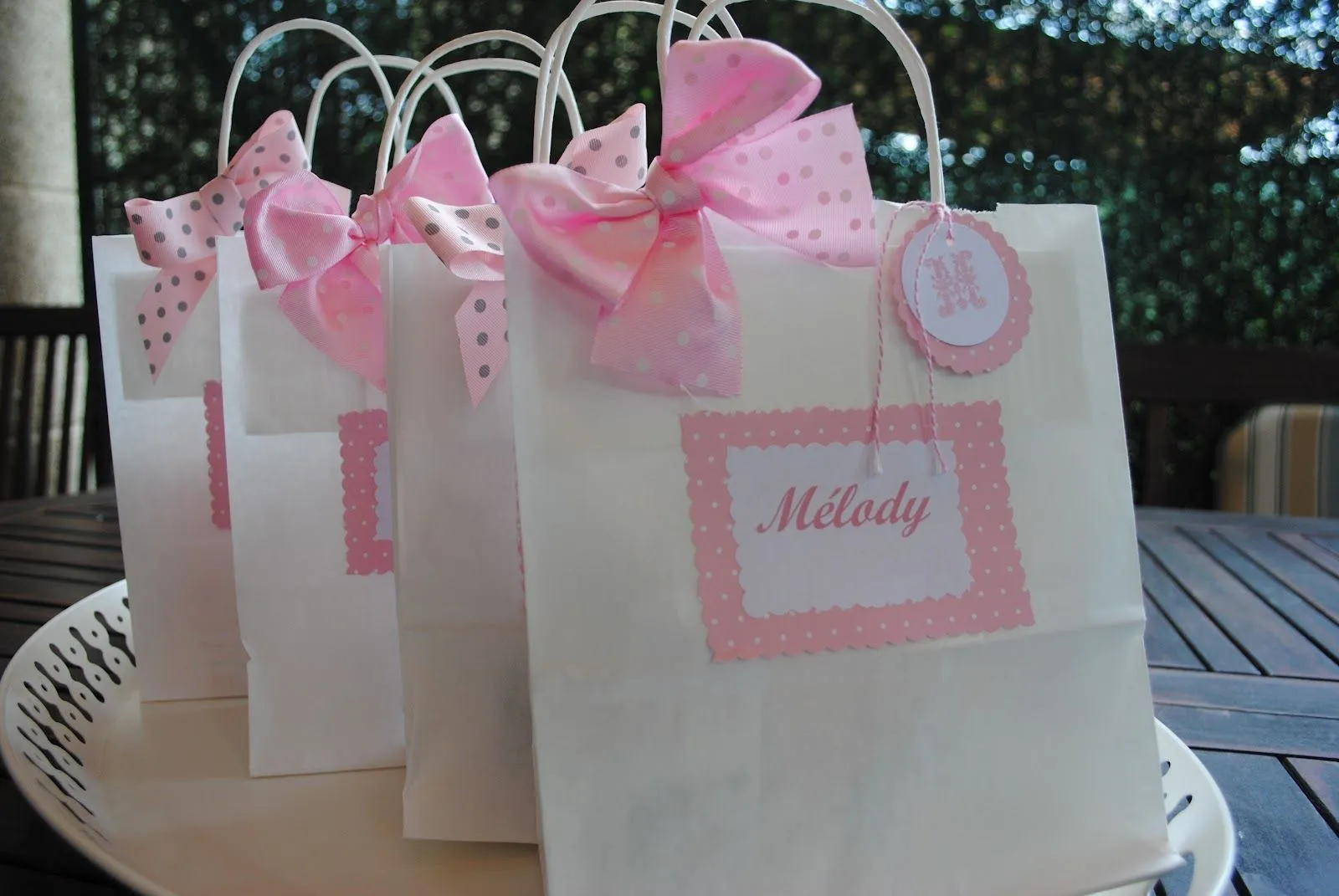 EL TALLER DE LOS DULCES: ♥ COMUNION DE MELODY- BOLSITAS PARA DETALLES