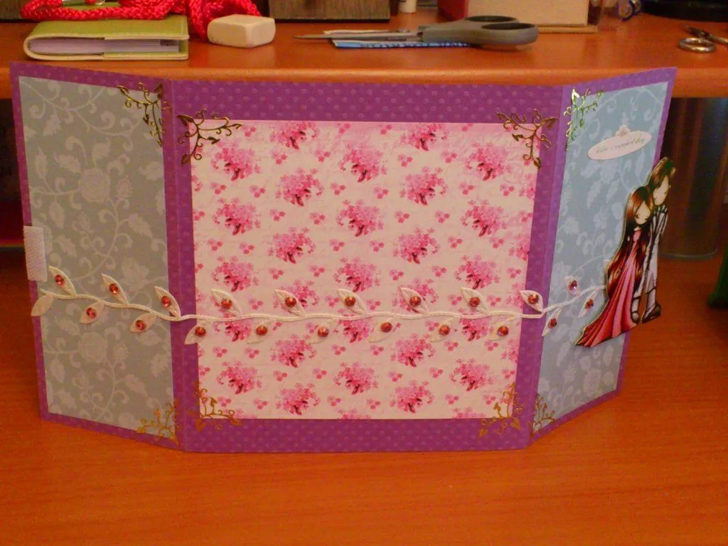 tarjeta en scrapbook | Aprender manualidades es facilisimo.