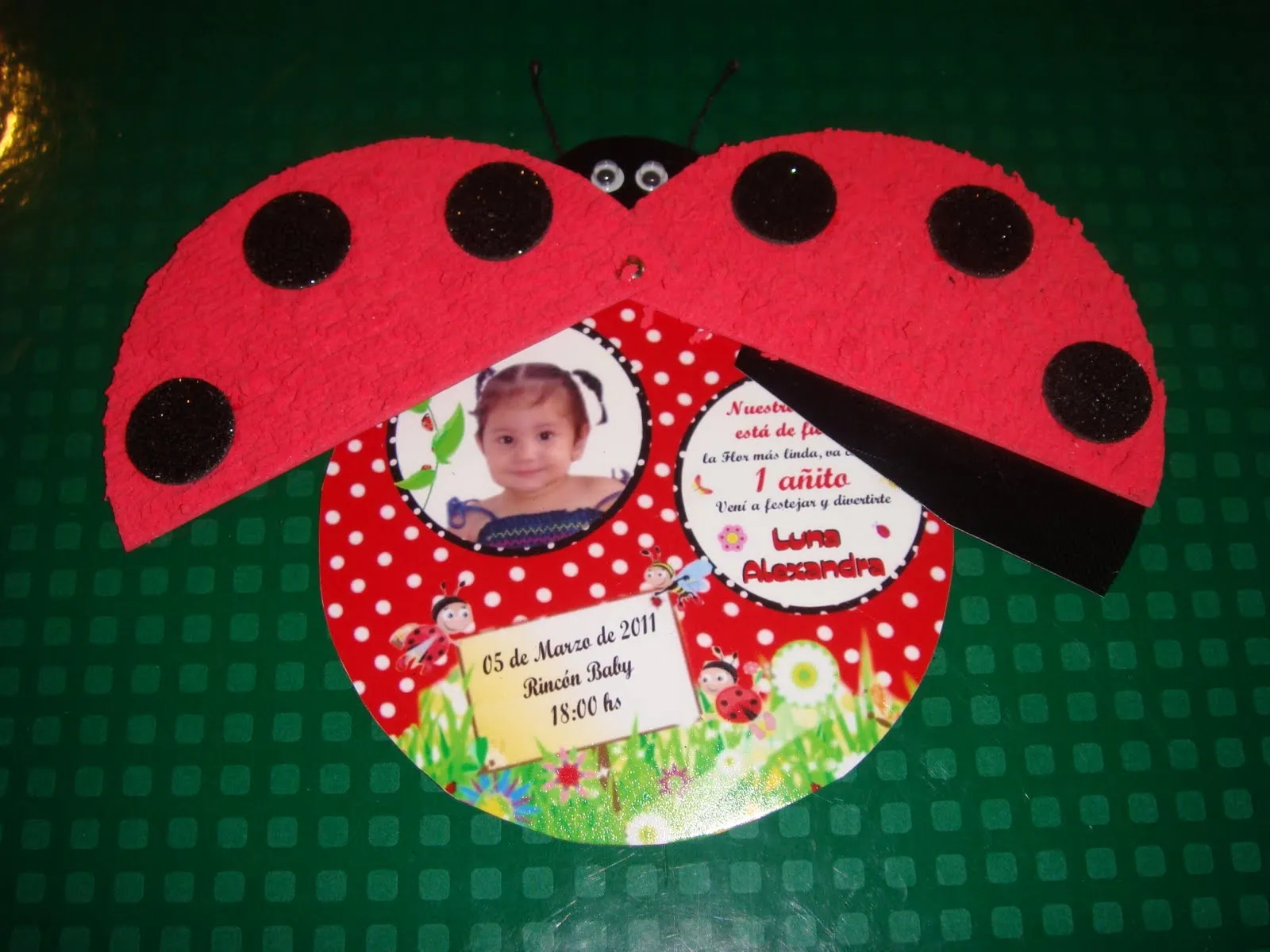 Tarjetas de invitación de mariquitas - Imagui