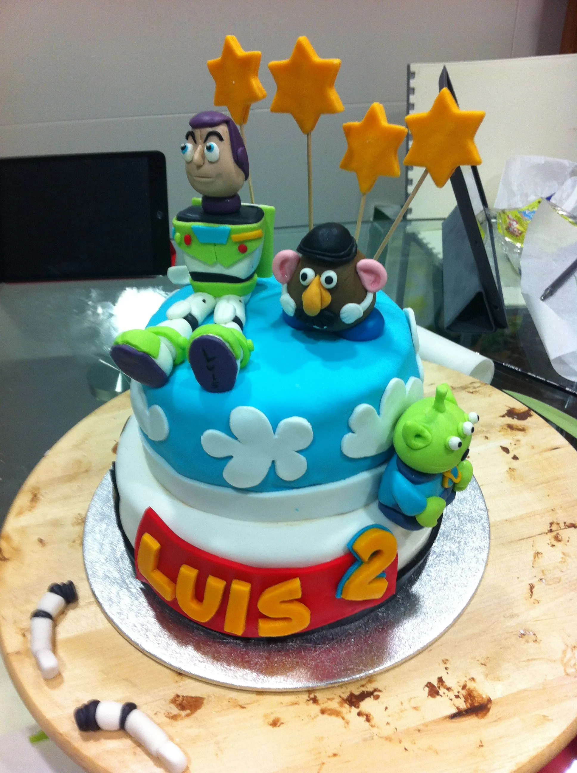 TARTA FONDANT BUZZ LIGHTYEAR | Tu Tarta