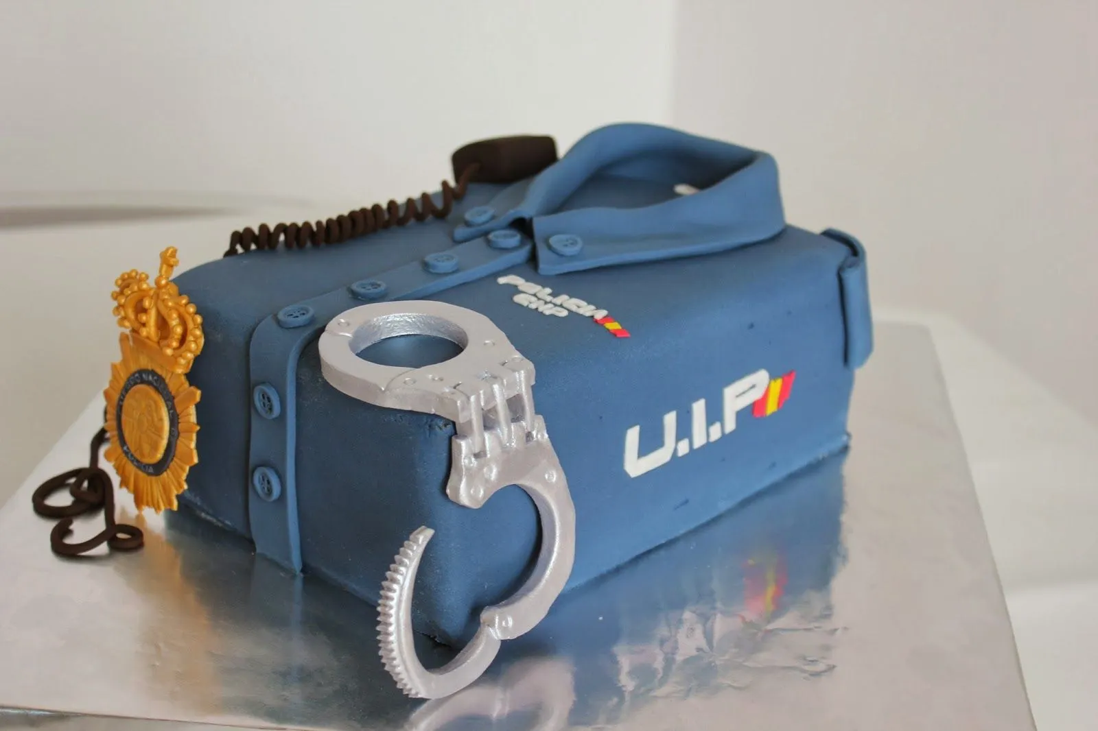 Tarta Fondant Camisa de Policia