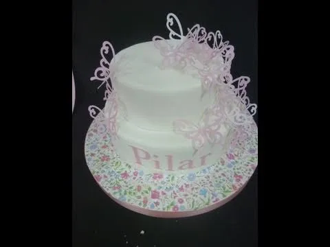 Tarta con mariposas de oblea cortadas con la cricut cake - YouTube