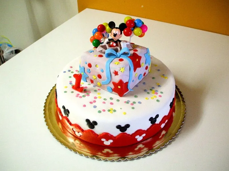 Tarta de Mickey Mouse con globos | TuTartaIdeal