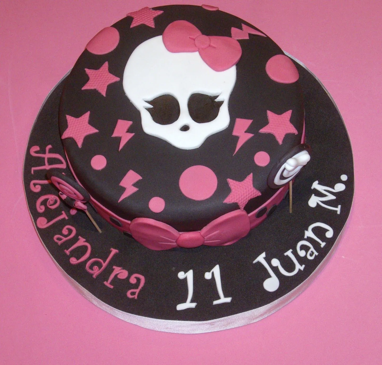 Tarta fondant monster high - Imagui