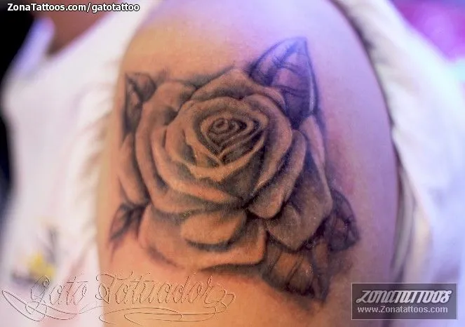 Tatuaje de gatotattoo - Rosas Flores