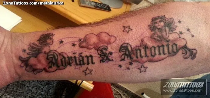 Tatuaje de Metalaurica - Angelitos Nubes Nombres