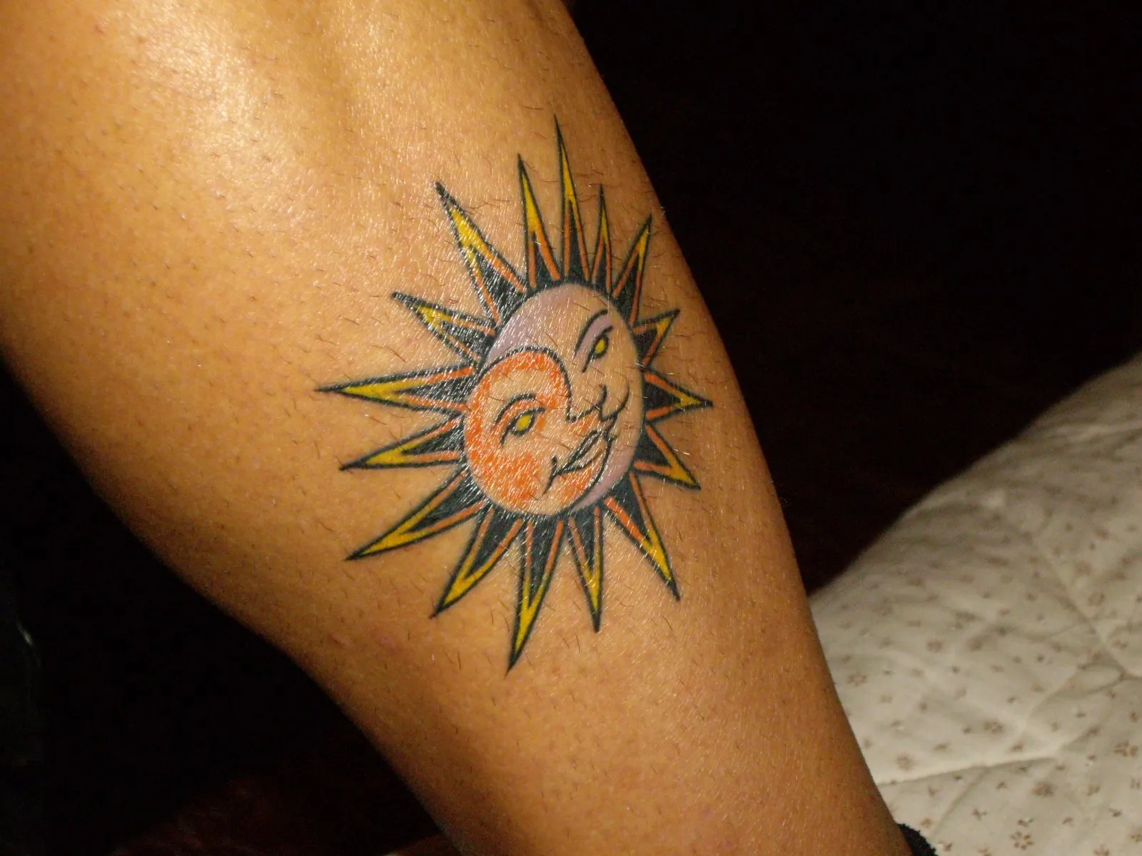 Tatuaje de Sol y Luna | DISEÑOS DE TATUAJES