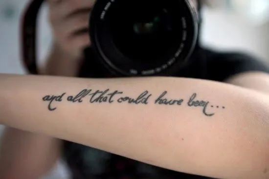 SOY TATUAJES...: Frases cortas para tatuajes.