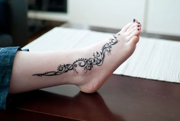 Tatuajes en el Pie – Ideal para el Verano | Tatuajes y Tattoos