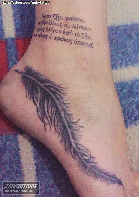 Tatuaje de mikytattoo - Plumas Pie