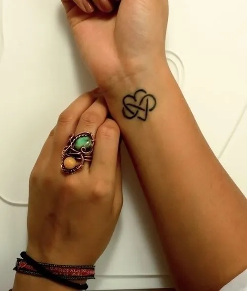 Tatuajes de amistad infinita - Imagui