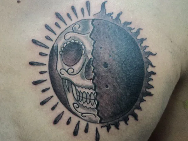 Tatuajes sol y luna - Imagui