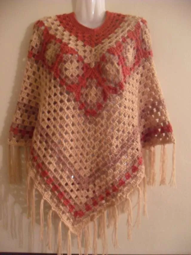 Fotos de Ponchos tejidos a crochet, tejidos a pedido. - Región ...