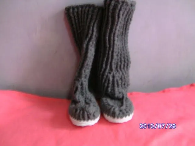 TEJIENDO TEJIENDO: BOTAS EN CROCHET