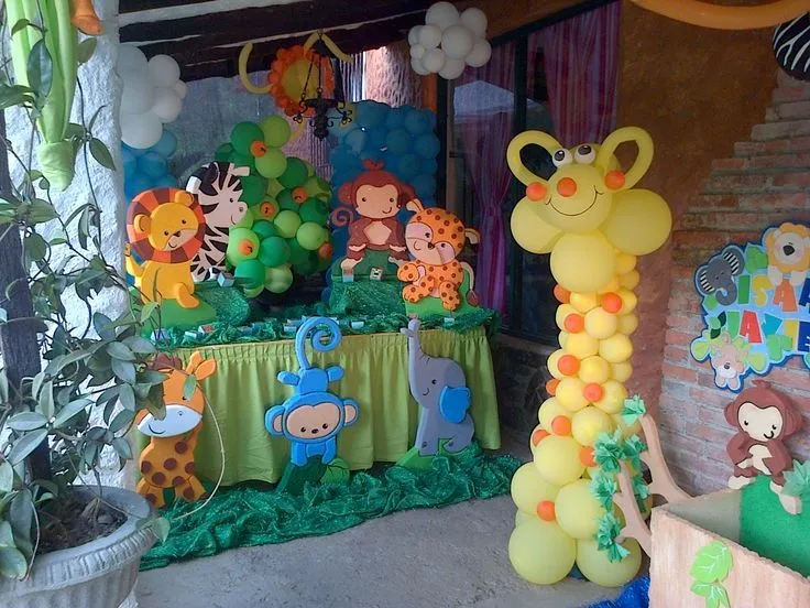 mesa de torta | tema safari bebe | Pinterest