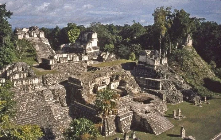 Sus templos: | El Mundo Azteca