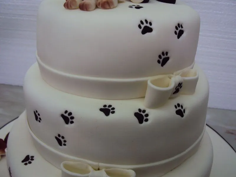 Teresa Cake Designer: Este fim semana tive 2 belissimos bolos de ...