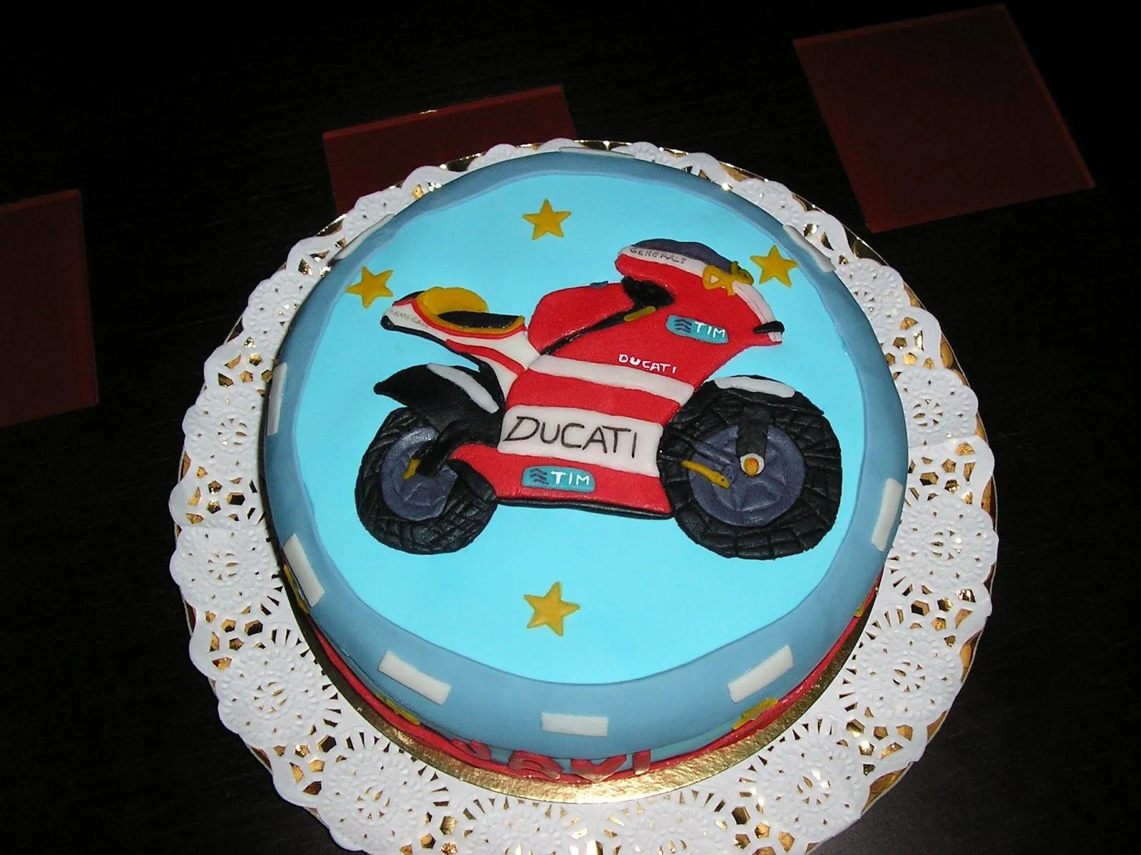 TERESUGAR: TARTA MOTO VALENTINO ROSSI