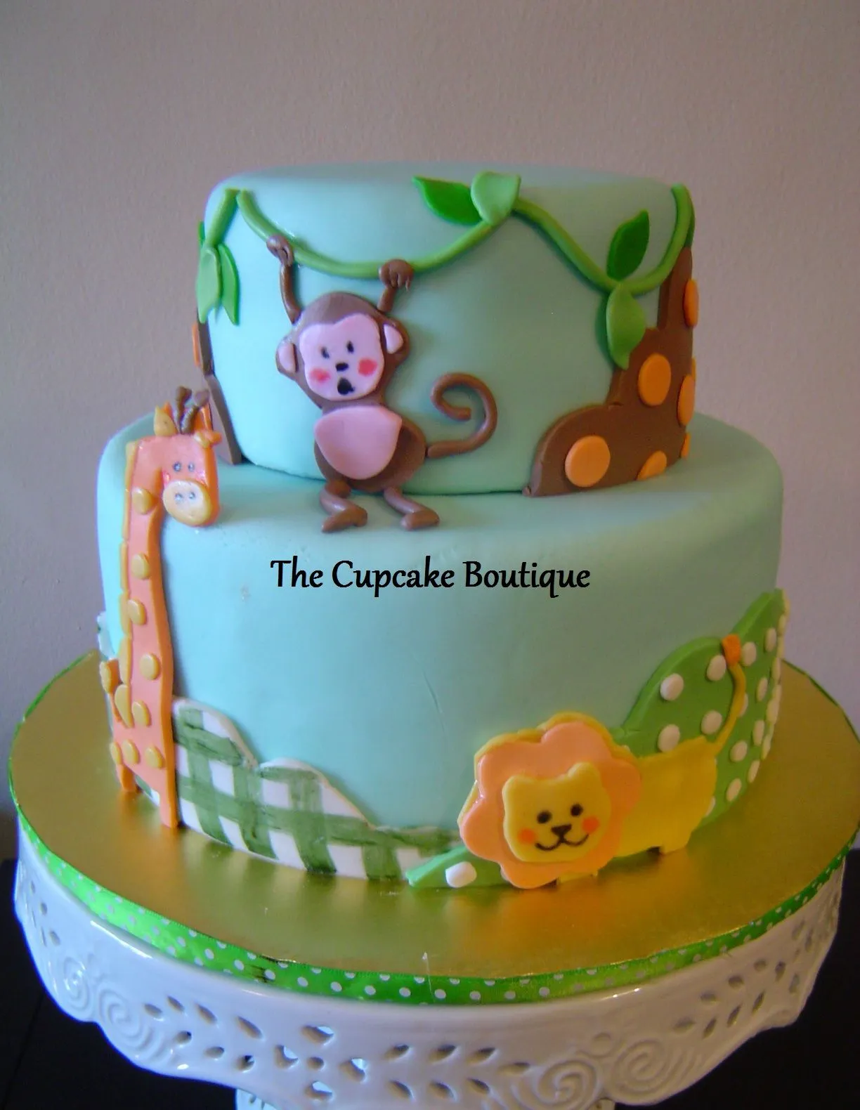 The Cupcake Boutique: PASTELES DE FONDANT