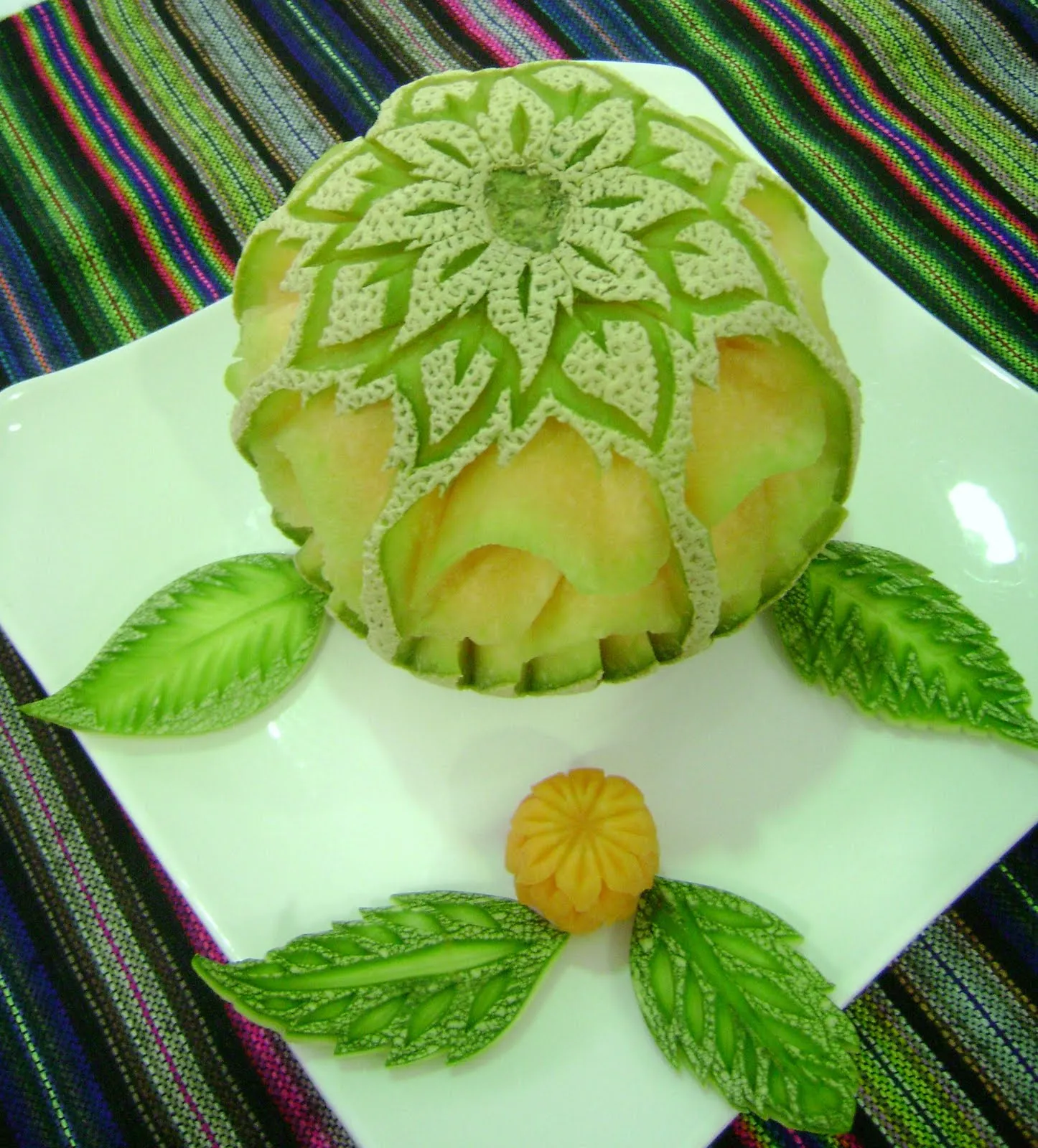 THOT KINJI: Fruit Carving, tallado en frutas y verduras