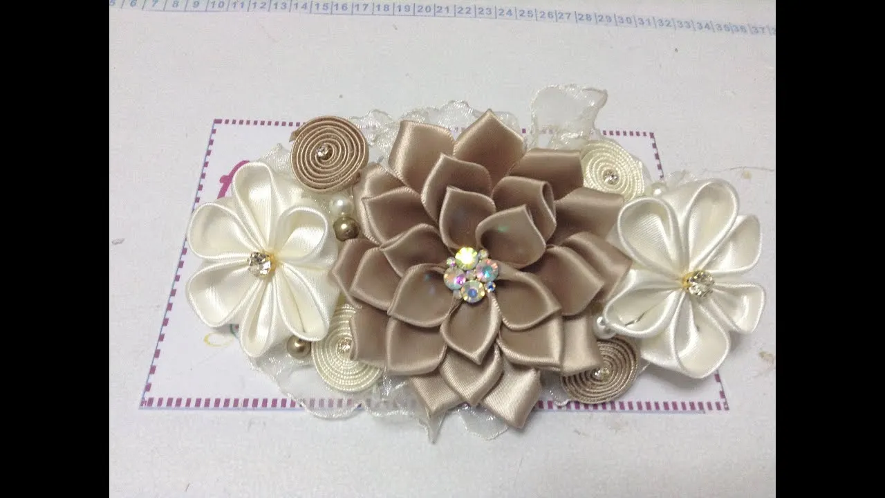 Como hacer una tiara de bautizo con flores kanzashi VIDEO No. 162 ...