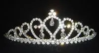 Tiaras and Trotters: Vintage Antiquitease