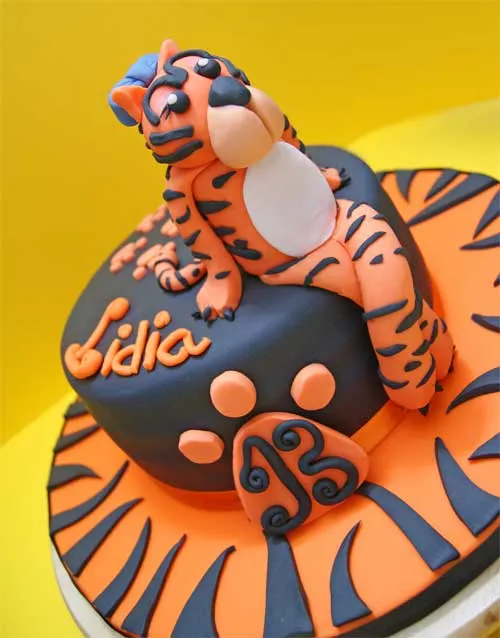 Tiger cake! | popscupsandcakes