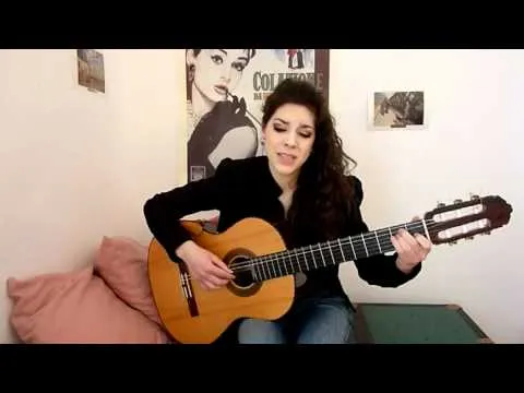 TOCANDO LA GUITARRA INGLES MUJER - YouTube