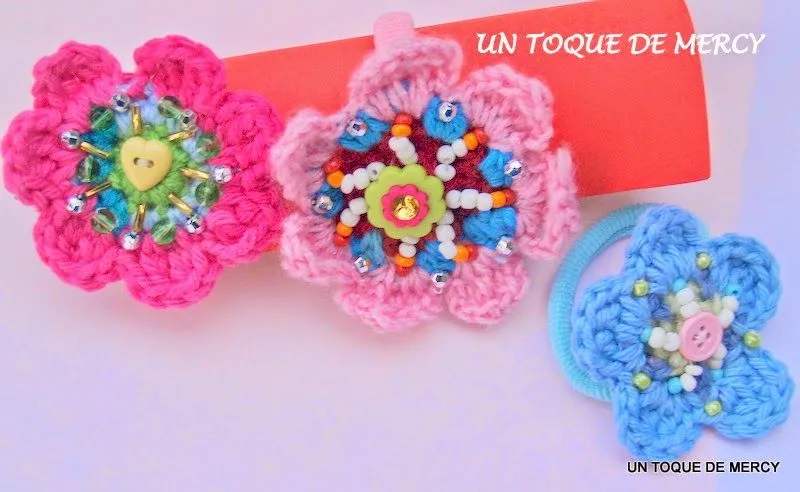 UN TOQUE DE MERCY: ACCESORIOS PARA EL CABELLO DE CROCHET ..COLAS ...