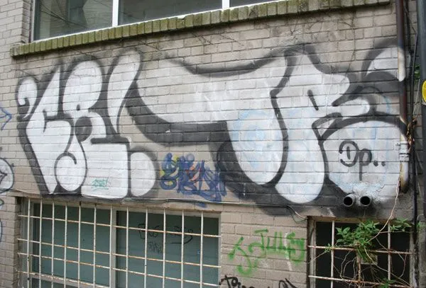 Toronto Graffiti Bombing | Senses Lost