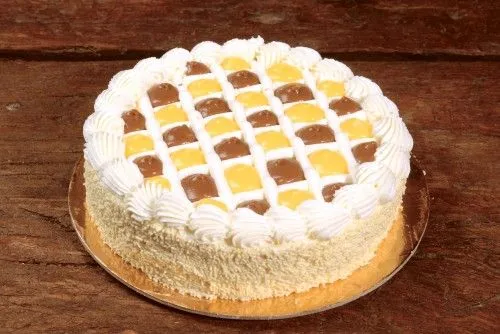 Torta Dama : (Canzo)