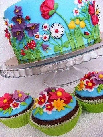 TORTA CON FLORES : DECORACION EN FIESTAS INFANTILES