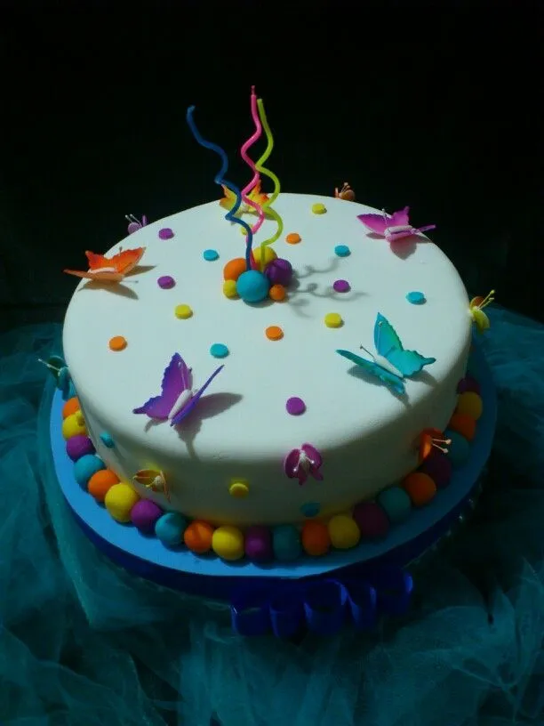 Torta Mariposas | TORTAS CON FLORES | Pinterest