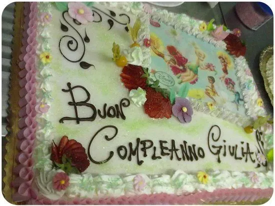 Torta prenotata: fotografía de Peter Pan Yogurteria Gelateria ...