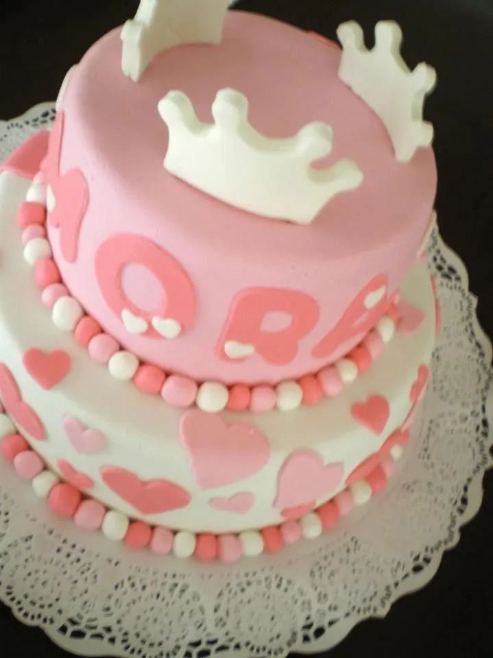 Torta de Princesas de dos pisos | Tortas | Pinterest