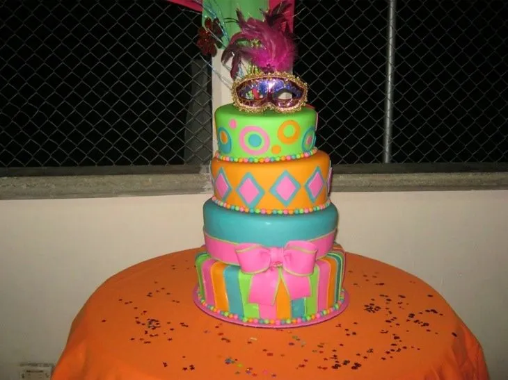 Tortas de carnaval para 15 años - Imagui