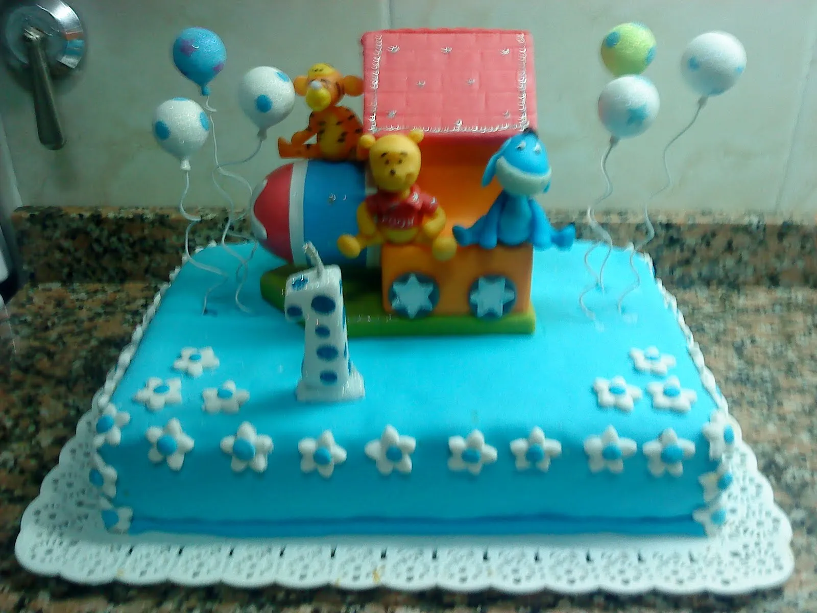 Tortas Decoradas y mas...: Winnie Pooh y sus amigos para el primer ...