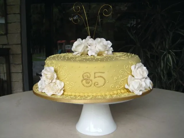 Tortas Delu: Tortas De Cumpleaños Para Mujeres