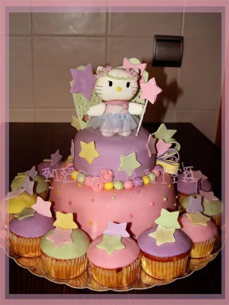 El blog de Megasilvita.com: TARTA HELLO KITTY